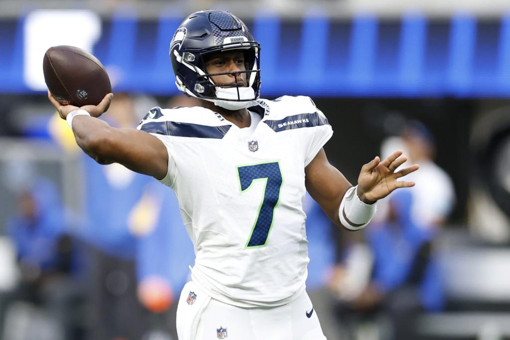 Geno Smith makes first comment since stunning trade to Raiders