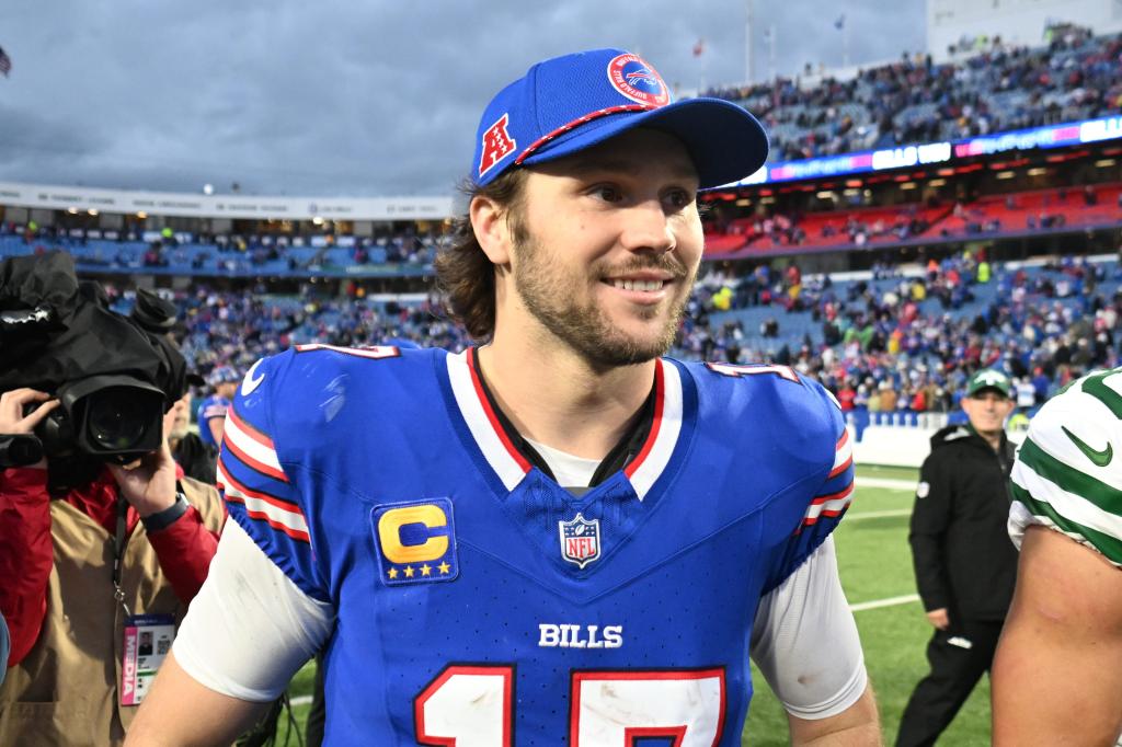 Josh Allen signs 0 million Bills contract with record-setting guaranteed money