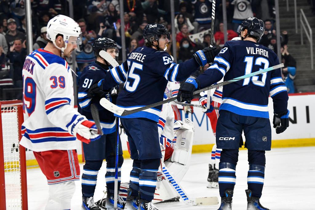 Rangers outclassed by NHL-leading Jets for fourth straight loss