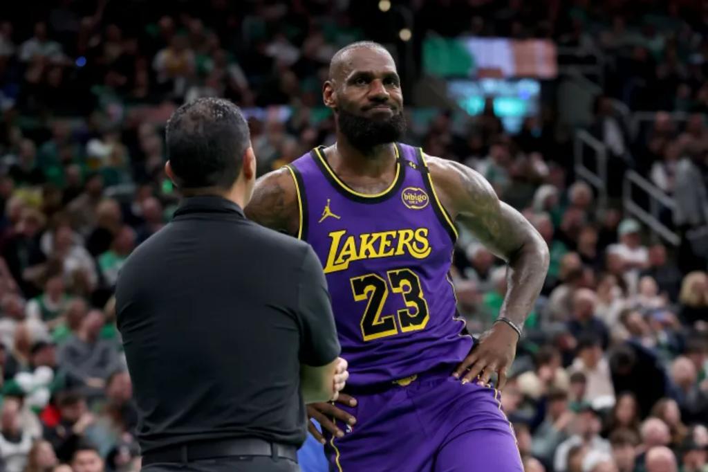 LeBron James expected to miss time with groin injury in Lakers blow