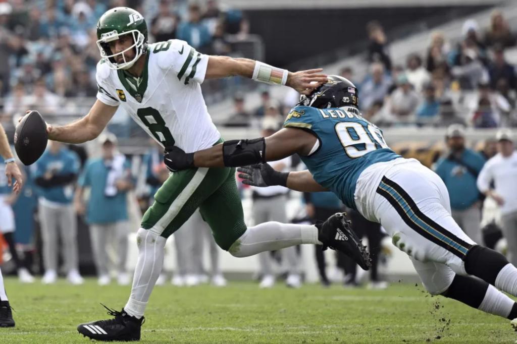 Giants add depth with two signings