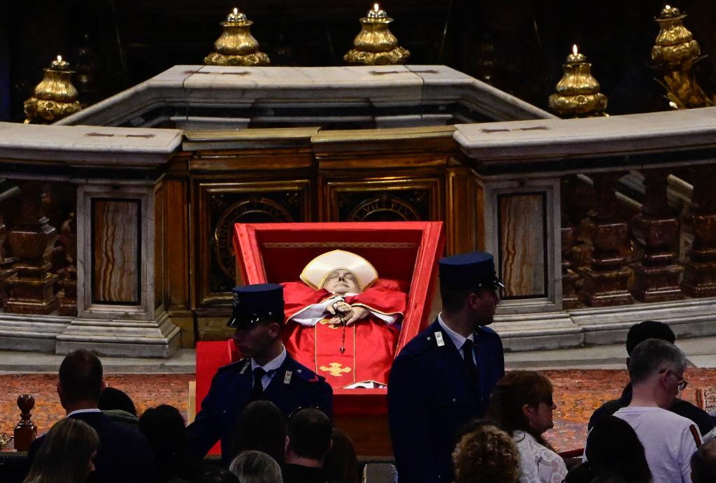 Thousands attend Pope Francis’ funeral