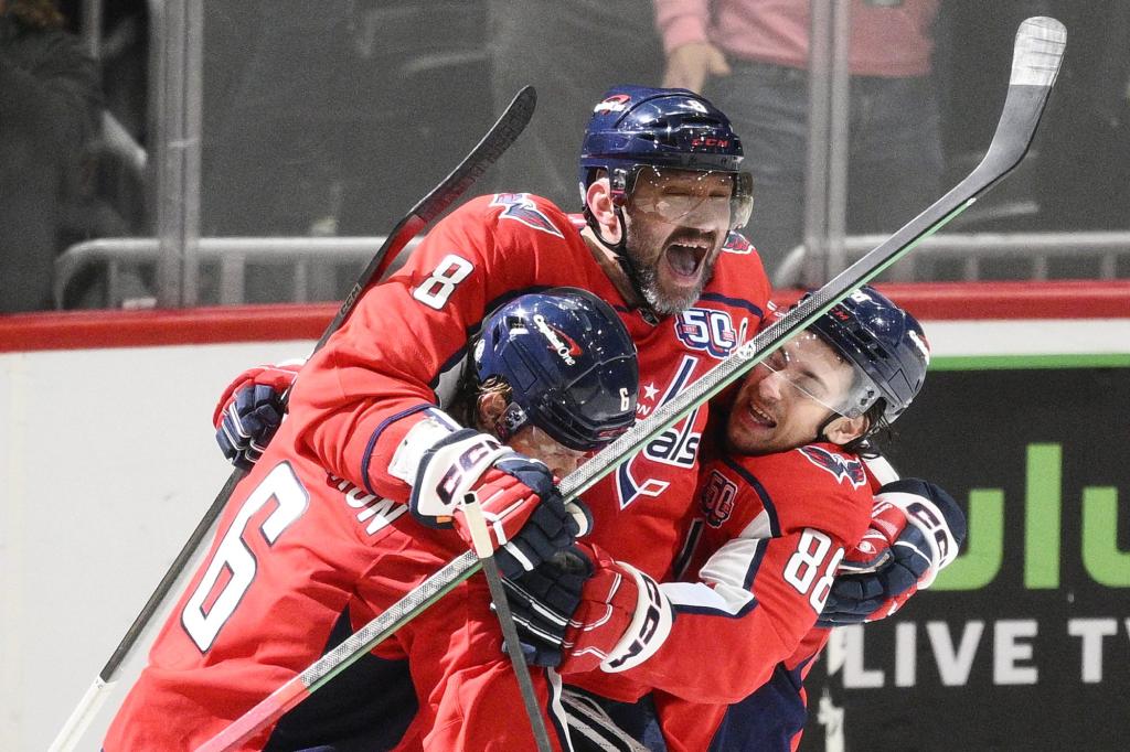 Will Ovi pass Wayne Gretzky against the Islanders on Sunday?