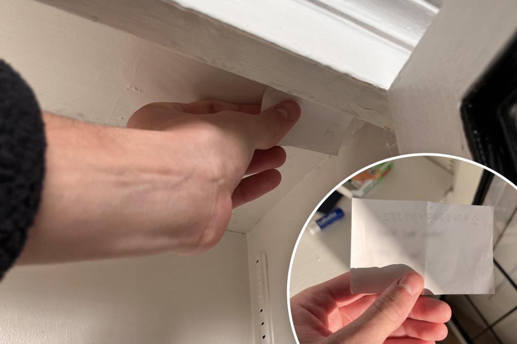 Couple finds scary note in home