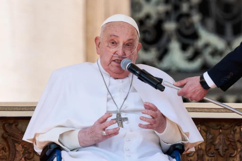 Pope Francis makes first public appearance at Vatican since hospital stay