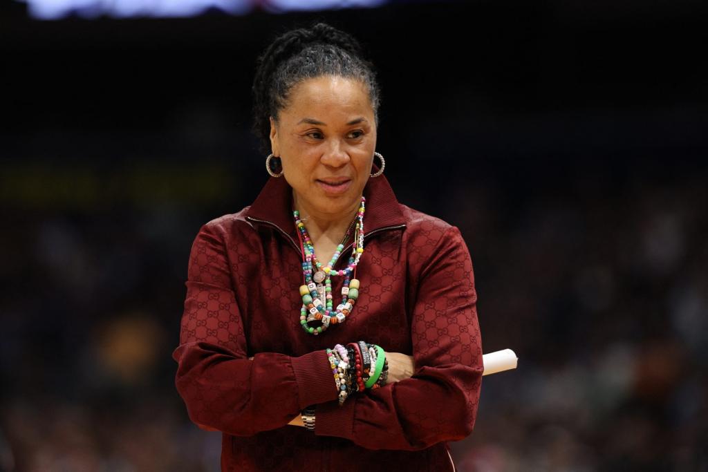 UConn vs. South Carolina odds, prediction