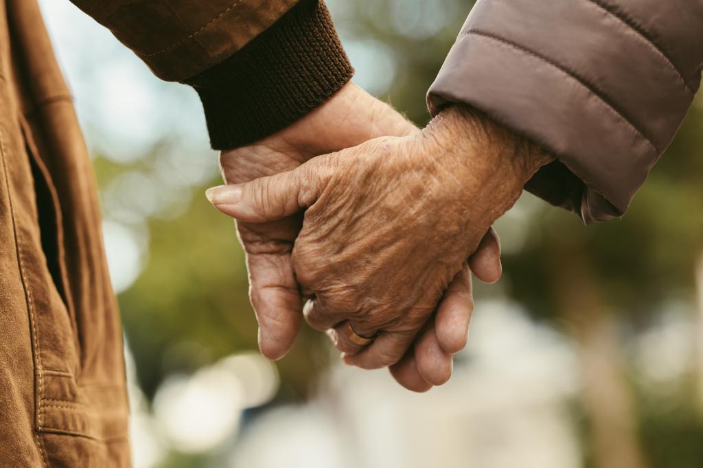 I have a friend-with-benefits situation with a married man